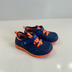 Stride Rite Made2Play Phibian Sneaker Sandals (Size 7)